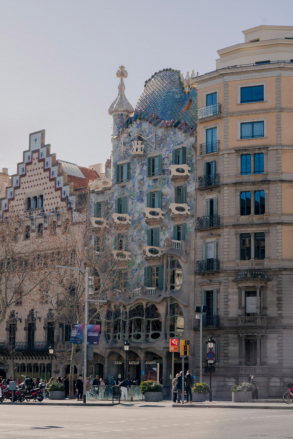 Casa Batlló: дом Гауди в Барселоне, который до сих пор выглядит как архитектура будущего